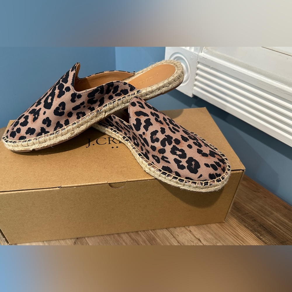 Jcrew Factory printed espadrille mule slides, Size 7. Never worn. $20 - Picture 4 of 6